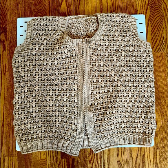 Beige knit vest - Picture 1 of 1